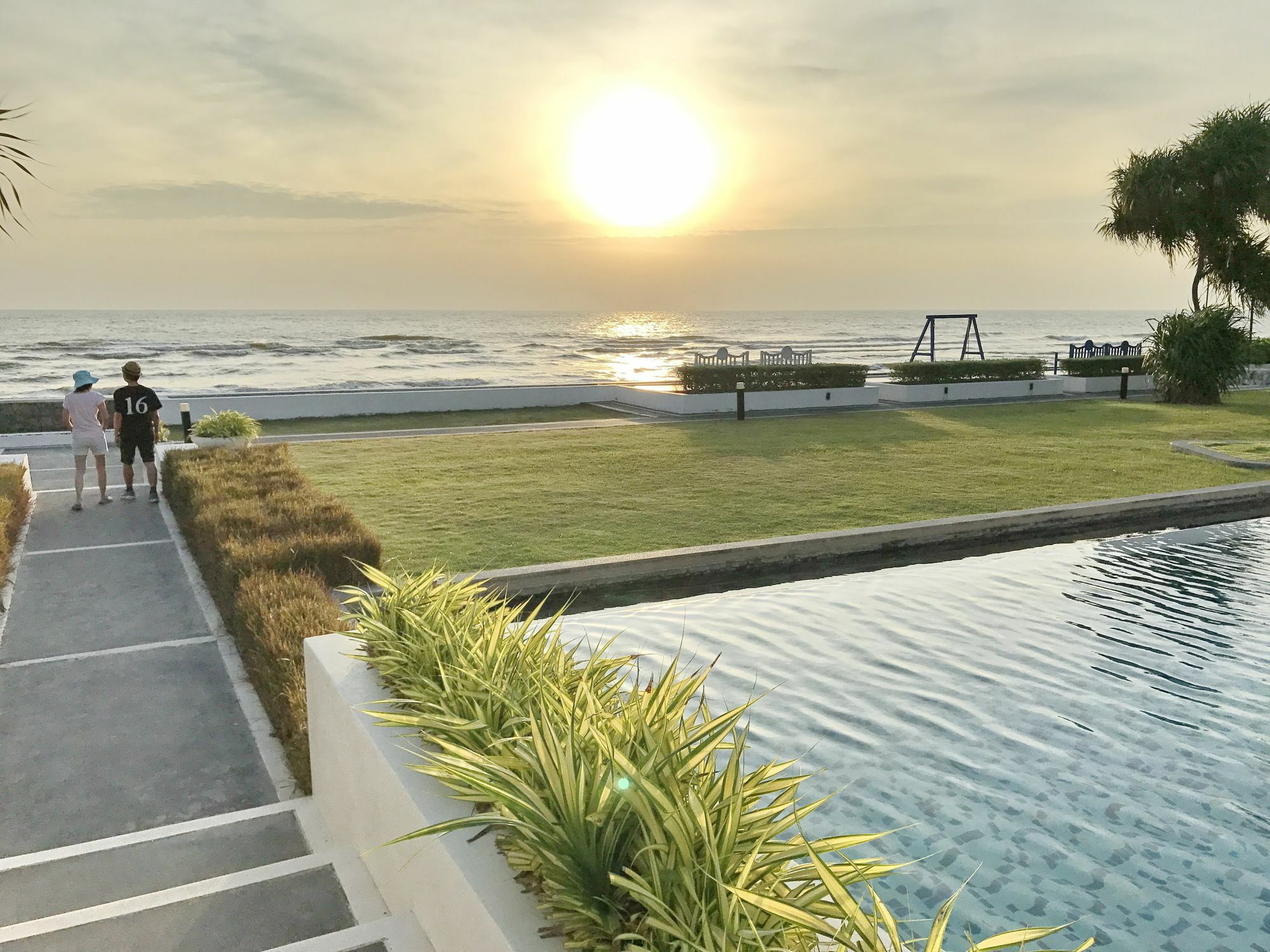 The Crest Santora Hua-Hin Apartment HHQ Exterior photo